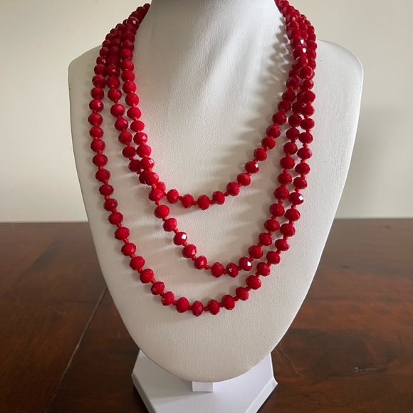 Set of 2 flapper length necklaces faceted red glass beads translucent beads - Picture 3 of 6